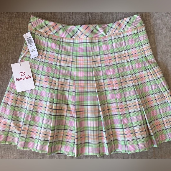 BNWT Pleated Skirt - Picture 3 of 3